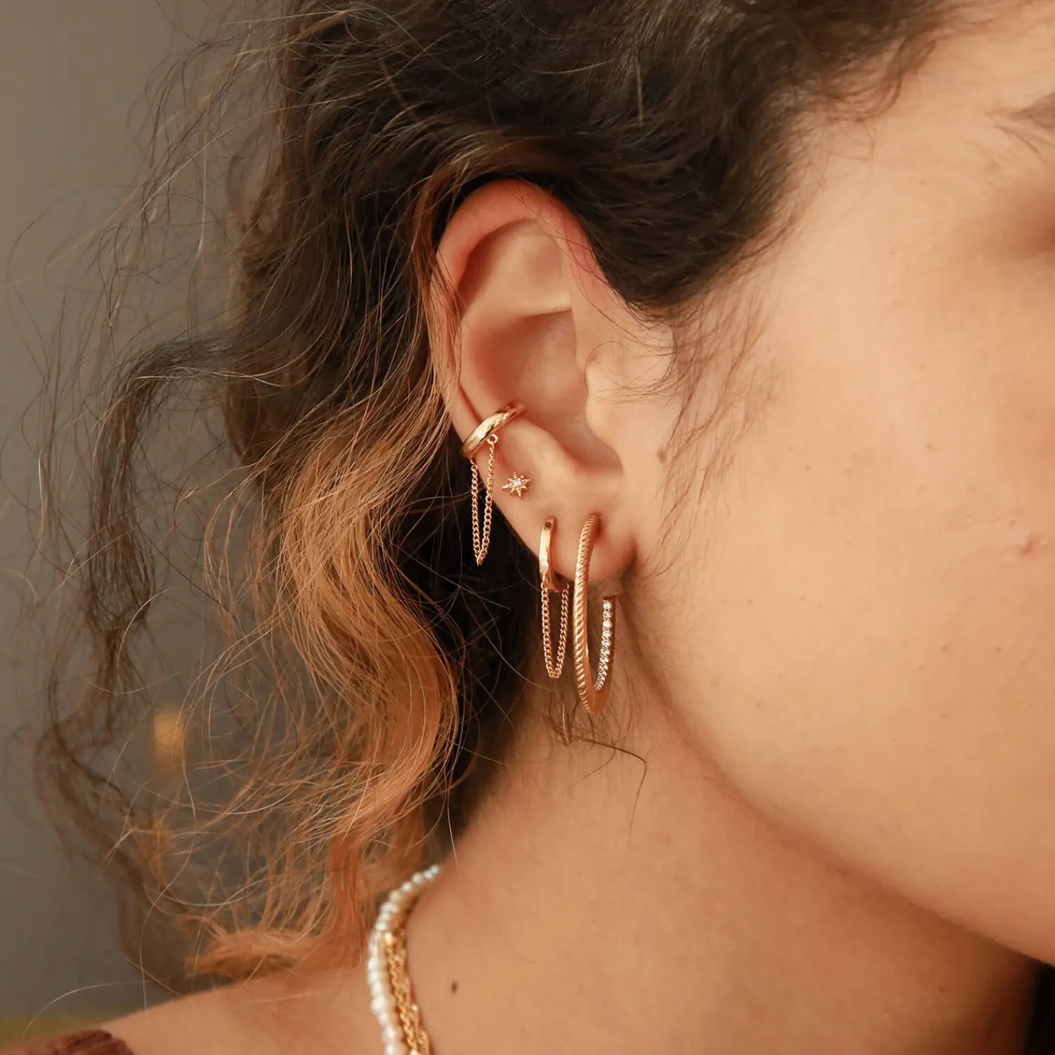 Earrings*Astrid & Miyu Women's Twilight Star Studs Earrings - Gold