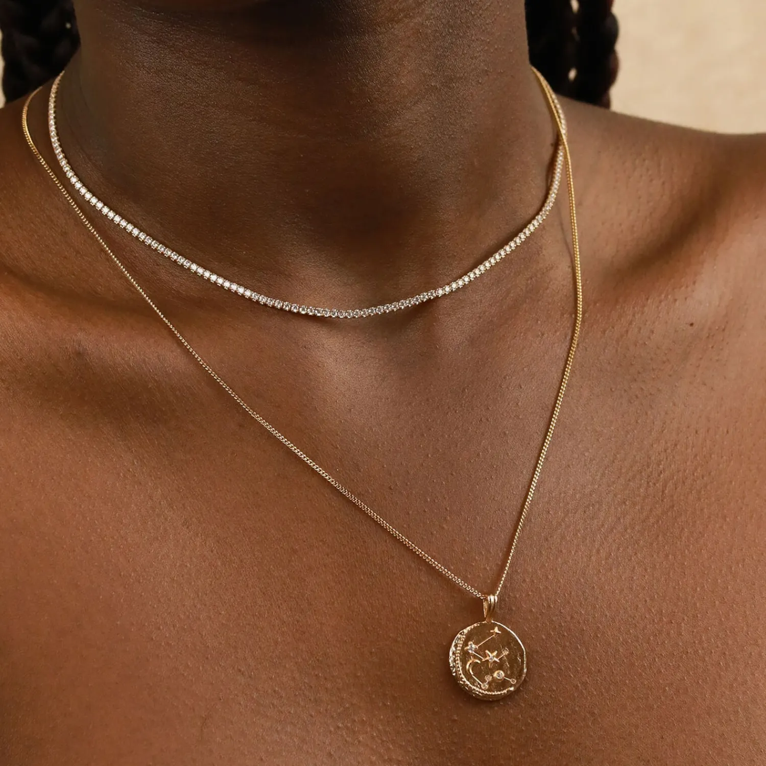 Necklaces*Astrid & Miyu Women's Zodiac Aquarius Pendant Necklace - Gold