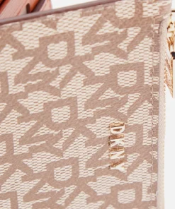 Purses And Cardholders*DKNY Women's Bryant-Bifold Card Holder - T&C Logo - Chino/Caramel