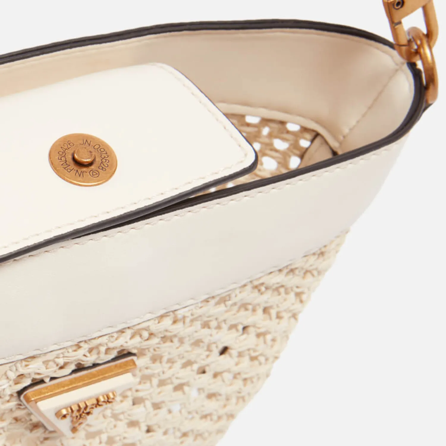 Bucket Bags*Guess Vikky Logo-Appliqued Raffia Bucket Bag