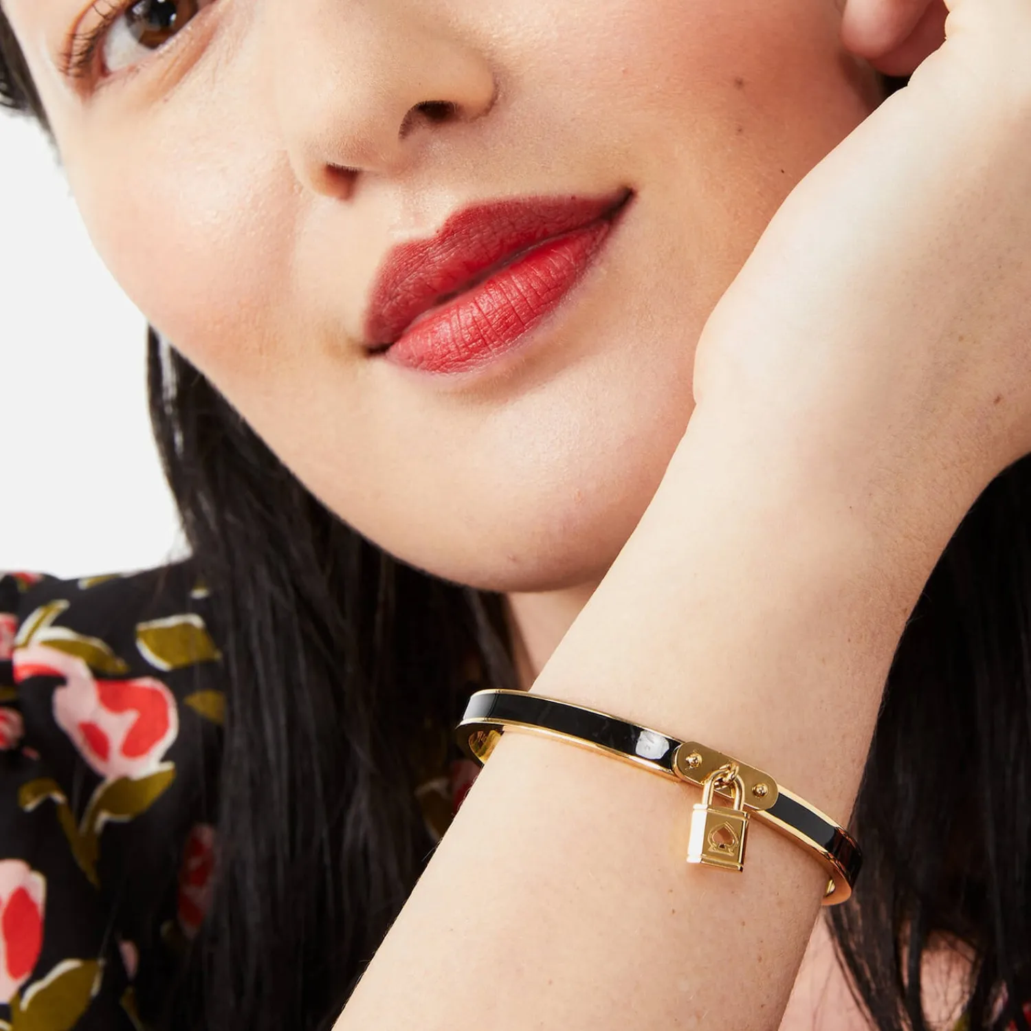 Bracelets & Bangles*Kate Spade New York Women's Lock And Spade Charm Bangle - Black