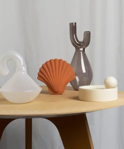 Home Accessories*Los Objetos Decorativos Seashell Vase - Amber