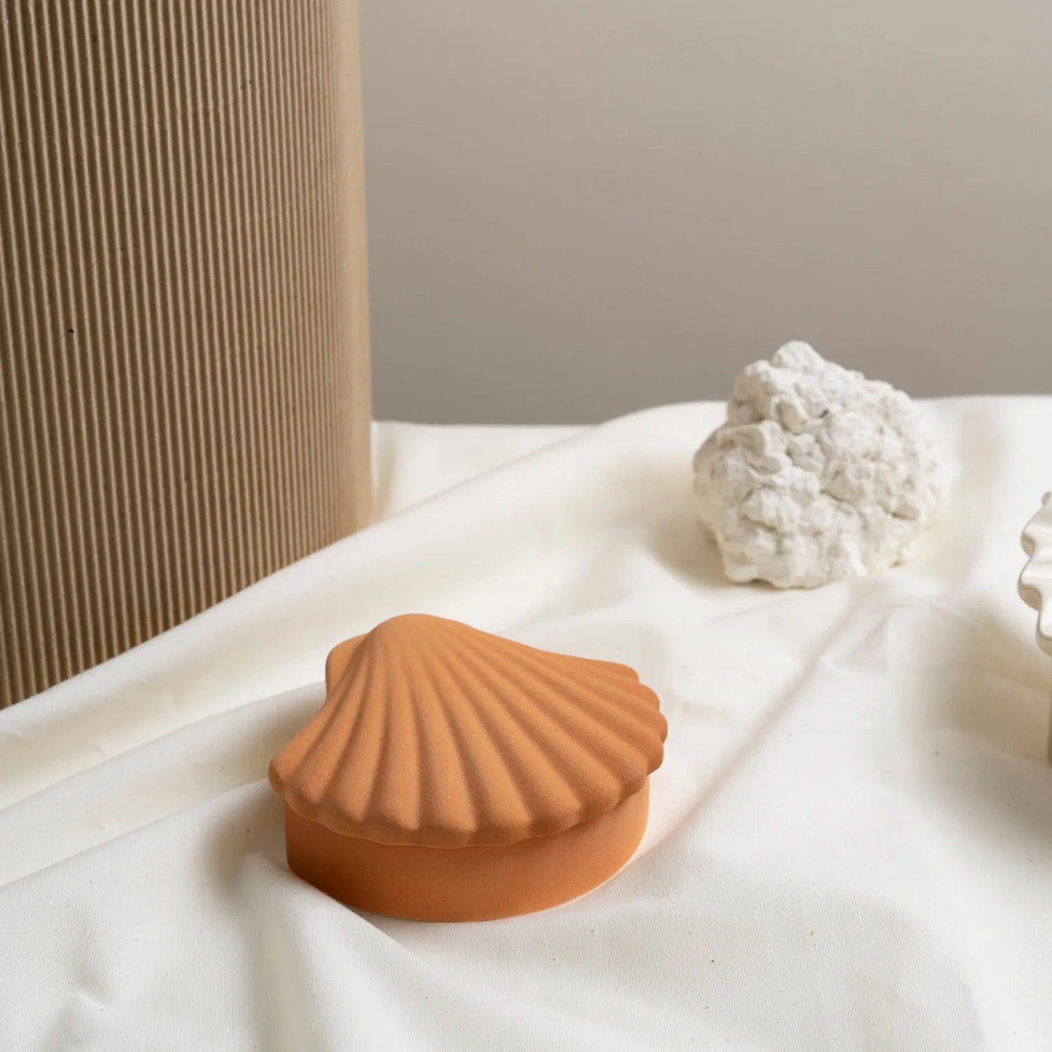 Home Accessories*Los Objetos Decorativos Seashell Box - Honey