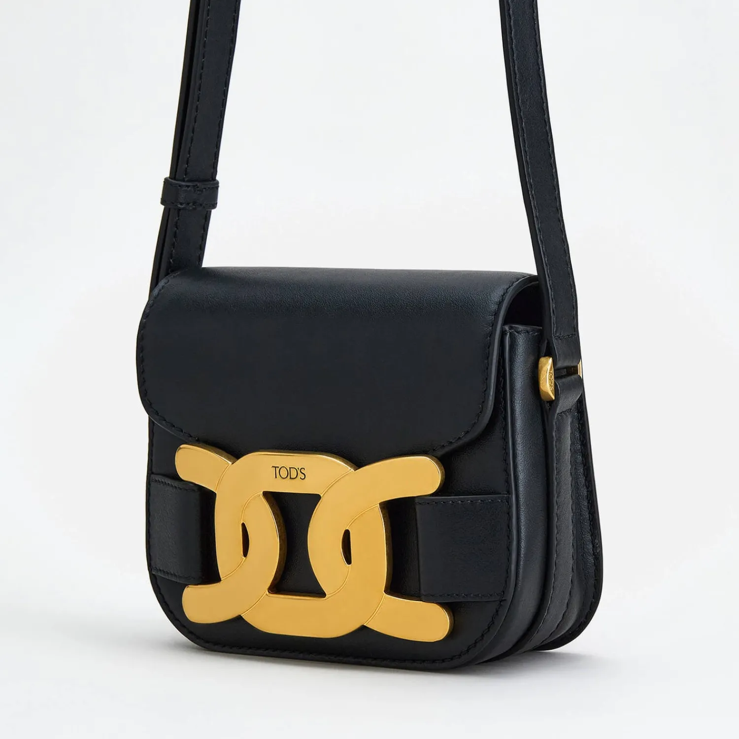 Shoulder Bags*Tod's Women's Logo Detail Shoulder Bag - Black